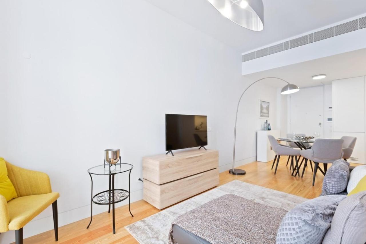 Spacious 1 Bedroom Apartment Near Baixa Lisboa Eksteriør billede